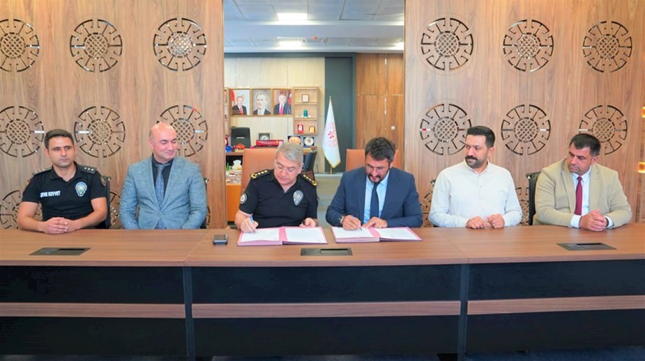 SİİRT’TE EMNİYET VE GENÇLİK SPOR’DAN  SPOR İÇİN GÜÇLÜ İŞ BİRLİĞİ